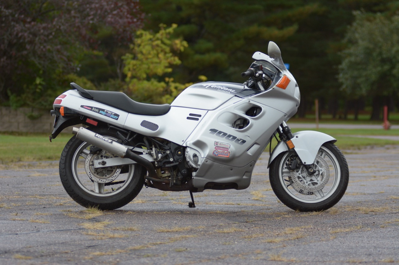 Bike EXIF | 1988 Honda CBR1000F Sport Touring Motorcycle Bike EXIF | 1988 Honda CBR1000F Sport Touring Motorcycle